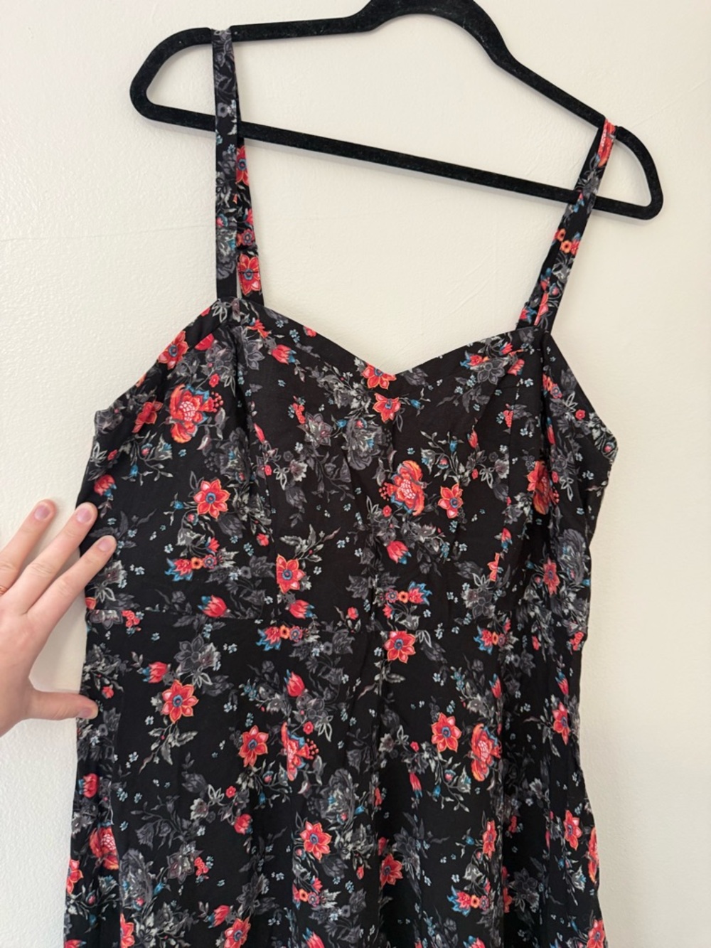 Torrid - Black Floral Skater Dress Smocked Sleeveless Summer NWOT Size 1 (16/18) - Picture 6 of 15